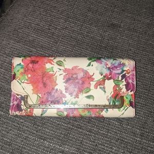 2@$15 Floral Cream Wallet